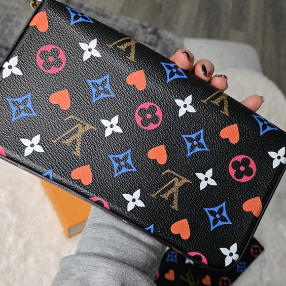 🔥Louis Vuitton lack Multicolor Monogram Coated Canvas Game On Félicie Pochette - Picture 6 of 11